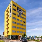 Hotel Aura Design & Garden Pool Praha