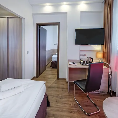 Отель Aura Design & Garden Pool 3*