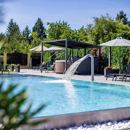 Aura Design & Garden Pool Отель 3*