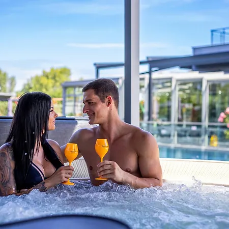 Aura Design & Garden Pool Отель 3*