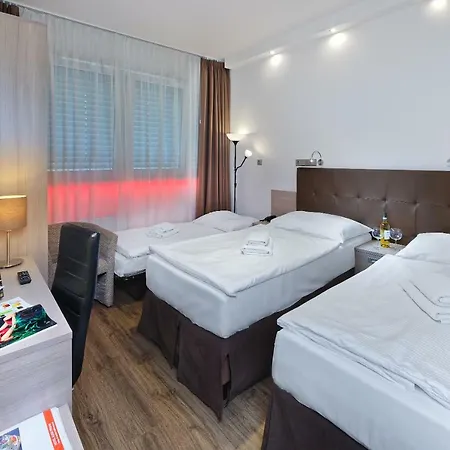 Отель Aura Design & Garden Pool 3*