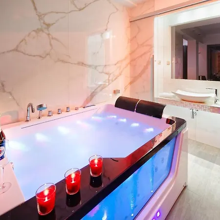 Aura Design & Garden Pool Отель