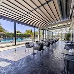 Aura Design & Garden Pool Hotel