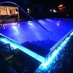 فندق Aura Design & Garden Pool 3*