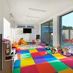 Aura Design & Garden Pool فندق 3*