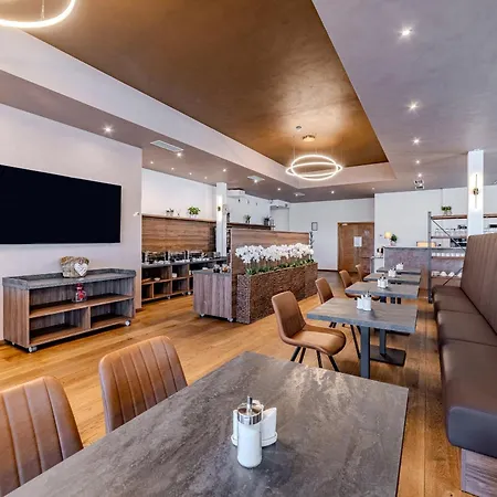 Aura Design & Garden Pool