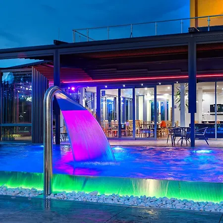 Aura Design & Garden Pool 3*
