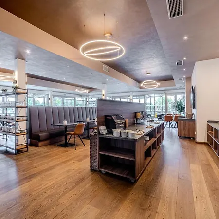 Aura Design & Garden Pool