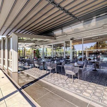 Hotel Aura Design & Garden Pool