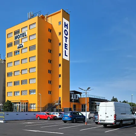 Aura Design & Garden Pool 3* Praga