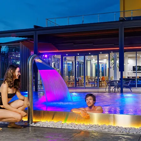 Aura Design & Garden Pool Отель 3*