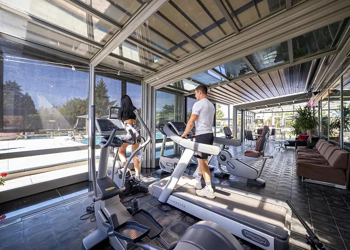 Aura Design & Garden Pool Hotel