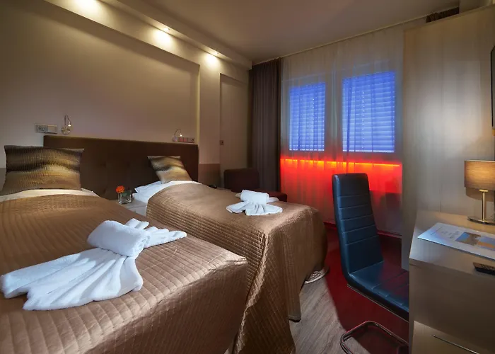 Hotel Aura Design & Garden Pool Prag