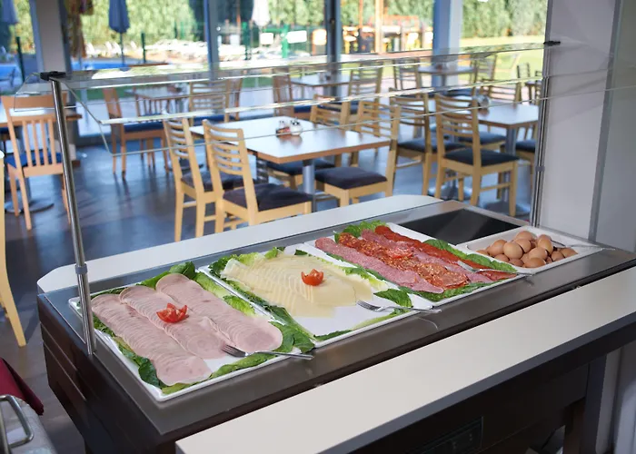 Aura Design & Garden Pool Hotel 3*