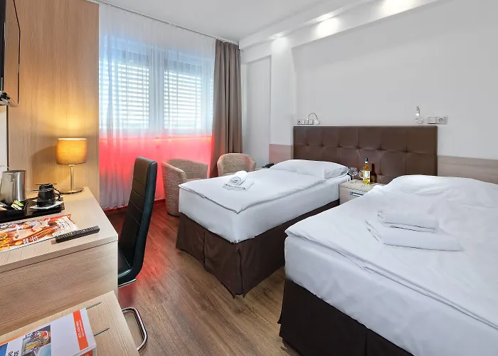 Hotel Aura Design & Garden Pool