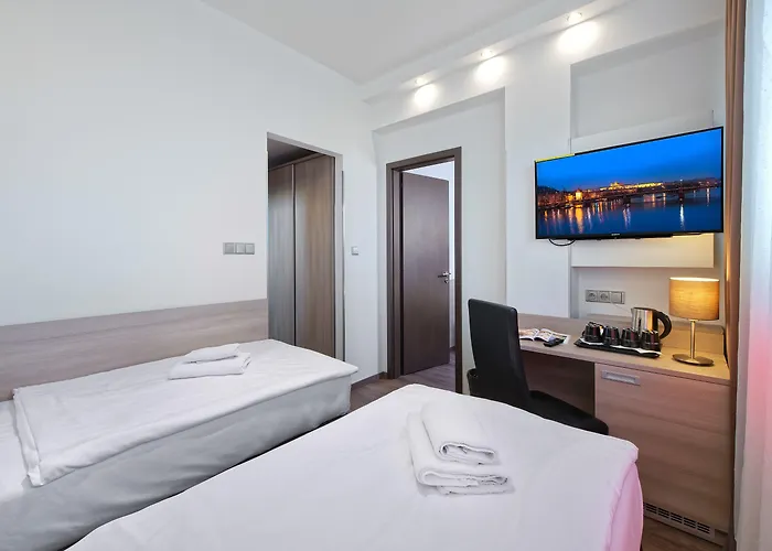 Aura Design & Garden Pool Hotel Prag