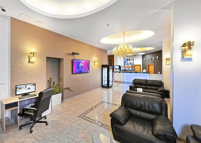 Aura Design & Garden Pool 3* Praha