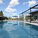 فندق Aura Design & Garden Pool براغ