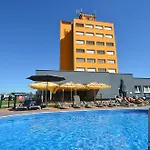 فندق Aura Design & Garden Pool 3*