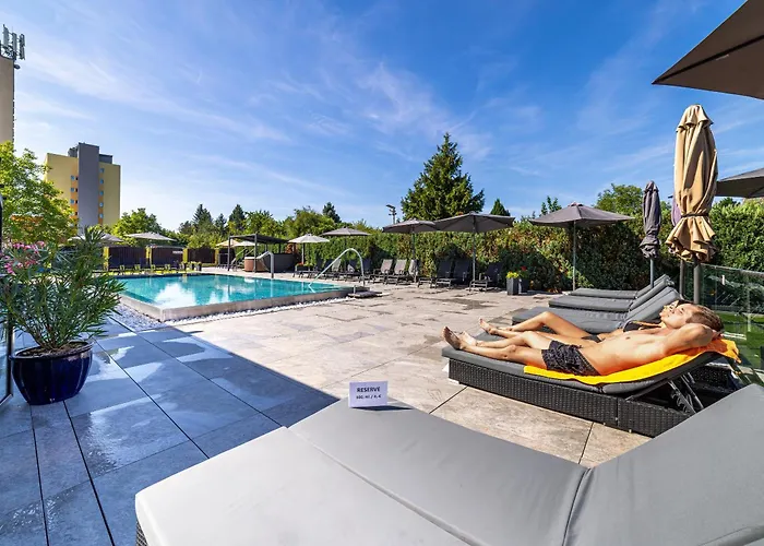 Szálloda Aura Design & Garden Pool Prága