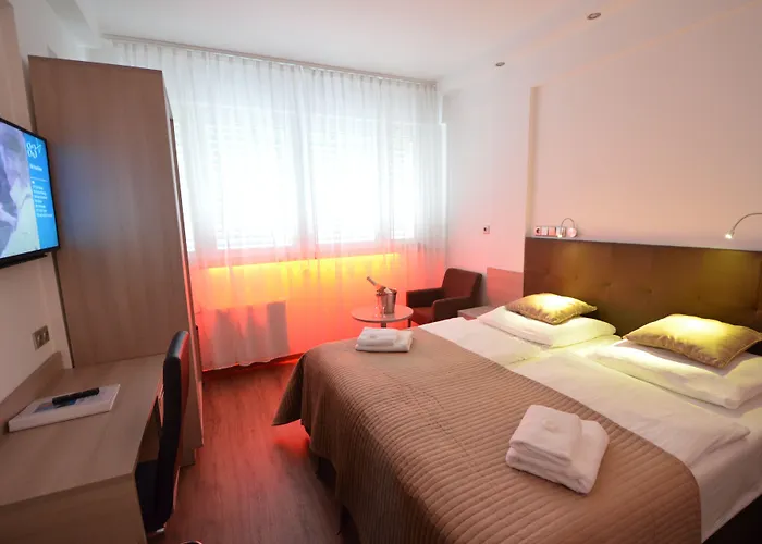 Szálloda Aura Design & Garden Pool 3*